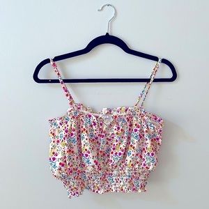 Topshop crop top in floral. Part of a set. Size 6.